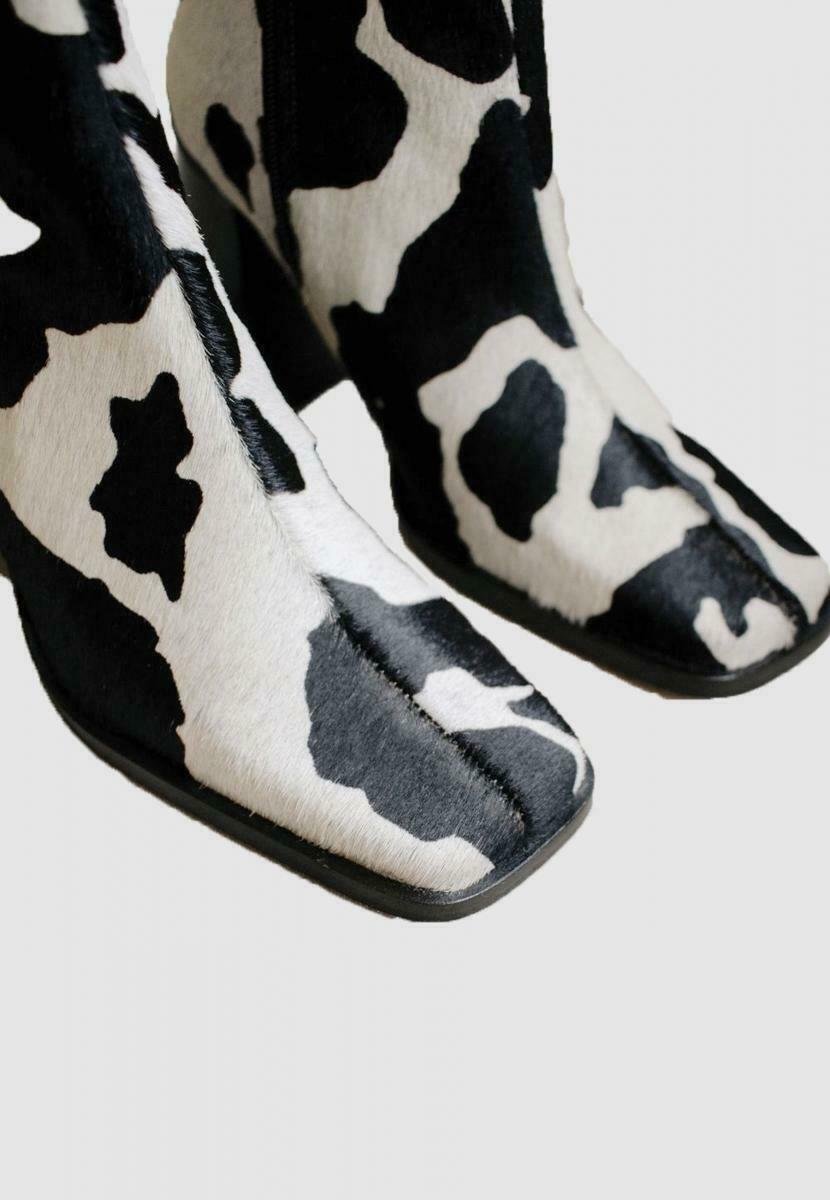 ALOHAS SOUTH COW - Botines de tacón - black and white/negro - Zalando.es