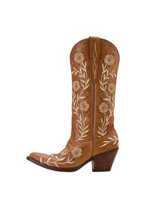 Bruine leren cowboylaars met geborduurde bloemmotieven en een gestapelde houten hak, zijaanzicht op een witte achtergrond.