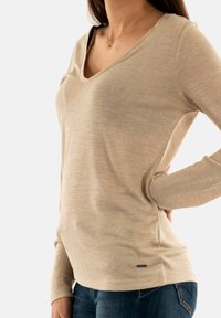 SUN VALLEY PHAYAO - Camiseta de manga larga - beige