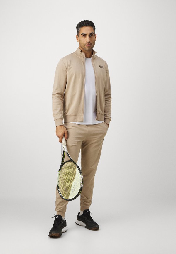 TRAIN CORE ID TRACK SUIT - Tracksuit - cobblestone3