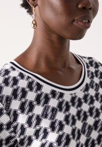 Marc Cain T-shirt print - offwhite