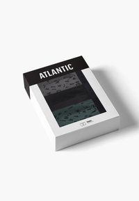 Zestaw trzech męskich majtek w jednolitych kolorach i wzorach, w odcieniach zieleni, czerni i szarości, z przezroczystym przodem.