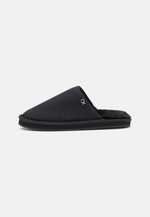 Pantuflas - black