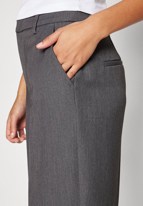 ONLHATTIE WIDE PANT  - Trousers3