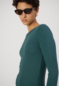 GAP CREW - Pikkade varrukatega topp - moores green