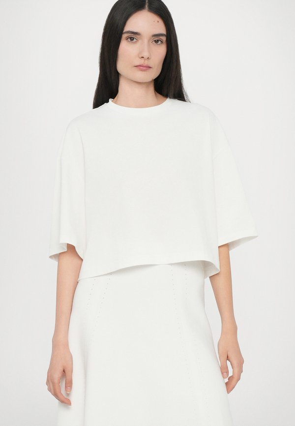 GLORIA - Basic T-shirt3