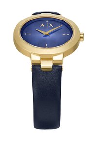 Guldtonad klocka med en rund blå urtavla, som har guldvisare, timmarkörer och ett marinblått läderarmband med en texturerad yta.