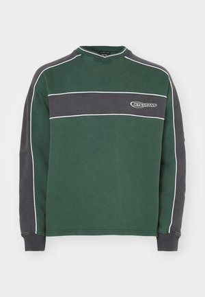 Sweater verde com detalhes cinzentos, mangas longas, decote arredondado e detalhes em branco. Apresenta um logo no peito. Material em mistura de algodão.
