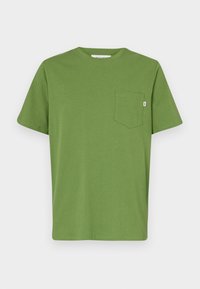 BOBBY POCKET - Basic T-shirt - pine green