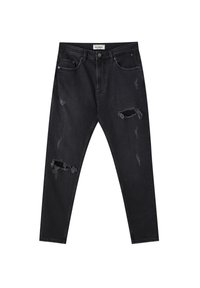 Jeans de mezclilla negra con detalles desgastados, que presentan secciones rasgadas, un diseño clásico de cinco bolsillos y un cierre de cremallera.