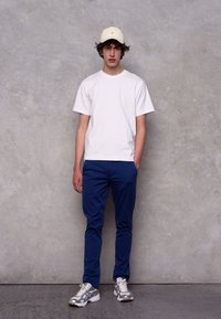 DOCKERS SMART SUPREME FLEX SKINNY - Chinos - ocean blue