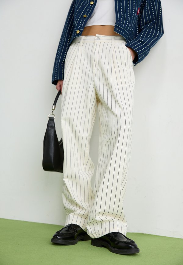 HENDRY PANT - Trousers4