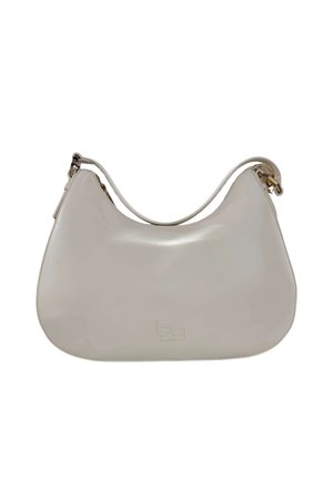 Borsa a tracolla in pelle beige chiaro liscia con parte superiore curva, tracolla singola e logo "by" discretamente impresso al centro in basso.
