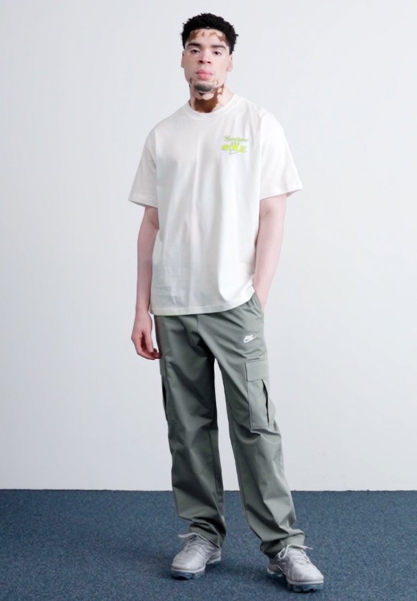 BLOOMING - Print T-shirt - sail4