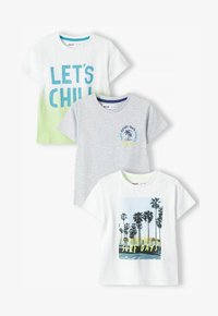 Seleccionado, white grey yellow