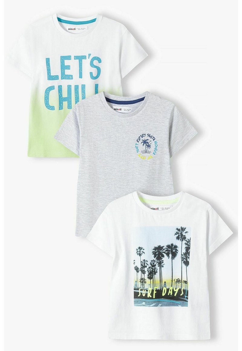 Trys trumpų rankovių marškinėliai balta, pilka ir šviesiai žalia medvilnė. Yra palmių medžių atspaudas ir teksto dizainai mėlyna ir geltona spalvomis.