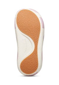 Suola della scarpa con una superficie bianca testurizzata, caratterizzata da un motivo in gomma rosa e arancione. Curve evidenti e un design morbido e imbottito.