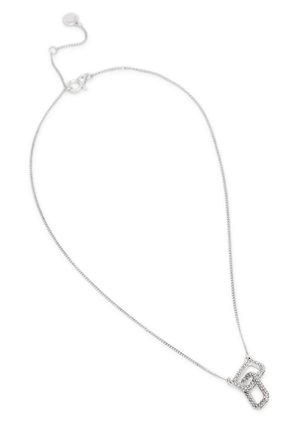 Collana in argento con un pendente a forma di lettera "B," decorato con piccoli strass trasparenti. Lunghezza regolabile con chiusura.