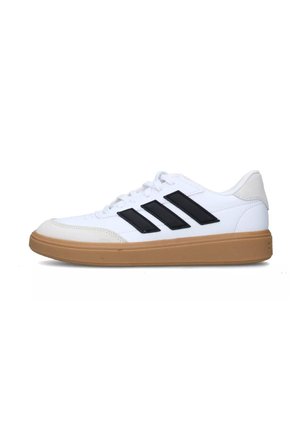 Scarpe sportive bianche con design a tre strisce nere, suola in gomma, tomaia in pelle liscia e punta rotonda. Leggere perforazioni per la ventilazione.