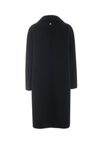Cappotto lungo in lana nera con colletto, maniche lunghe e silhouette dritta. Presenta una cucitura centrale e un sottile dettaglio del logo.