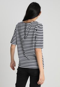 b.young BYRizetta - T-shirts print - copenhagen night