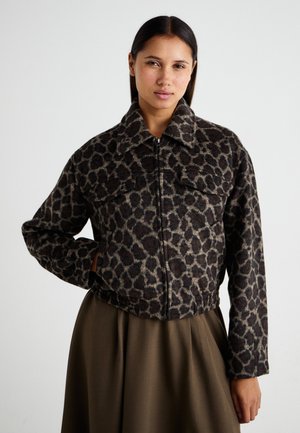 ONLEMILIA LEO JACKET - Lehká bunda - chocolate torte