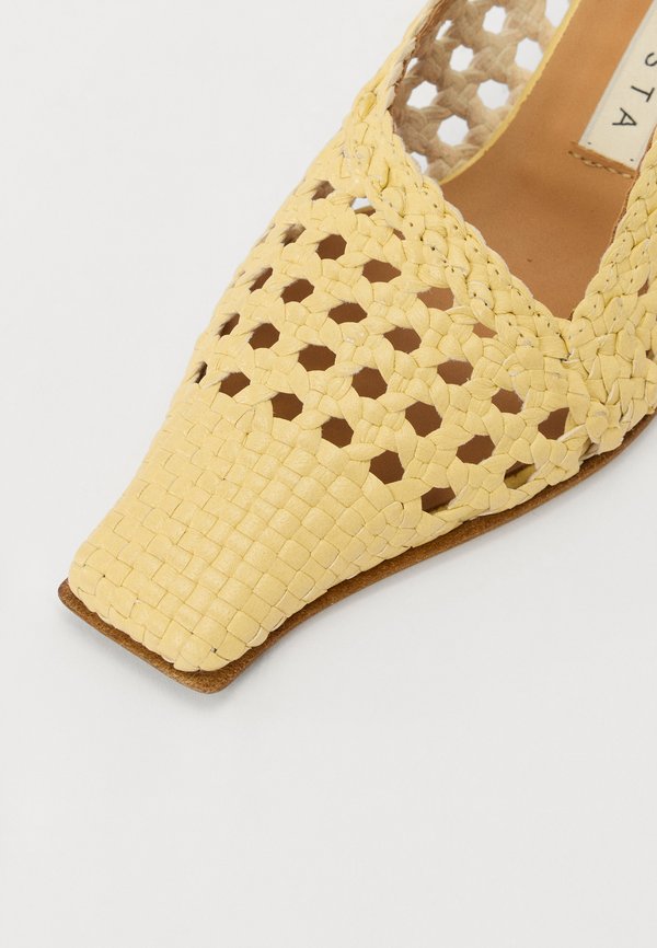 GISLA  - Classic heels - beige4