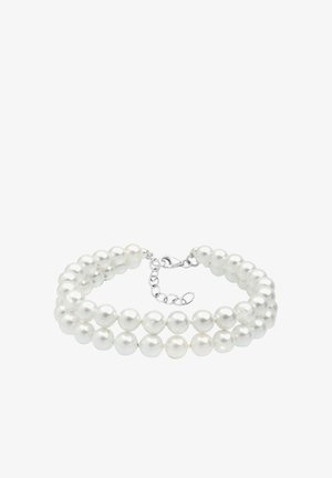 Witte parelarmband met drie strengen, voorzien van een zilveren sluiting en een verstelbare ketting. Gladde, ronde parels met een glanzende afwerking.