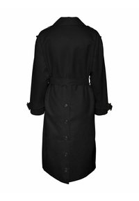Czarny płaszcz trench z paskiem w talii, dużym kołnierzem i detalami w formie guzików z tyłu. Materiał wydaje się gładki, a sylwetka jest dobrze zdefiniowana.