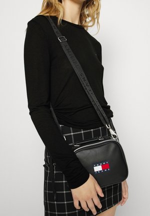 Langærmet T-shirt - black