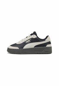 Unselected, black vapor gray gum