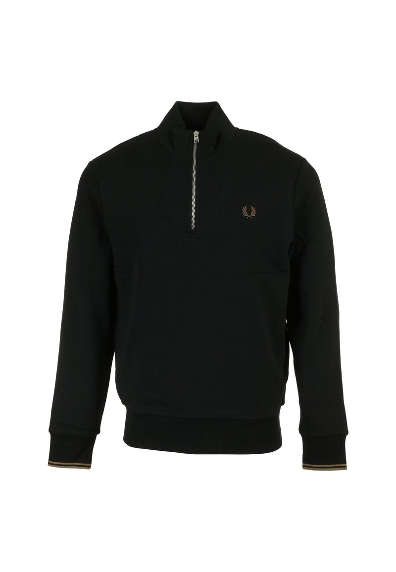 Sudadera negra con cuello alto y cremallera de un cuarto. Presenta un pequeño logo bordado y puños con detalles en dorado.
