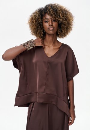 Blouse - brown