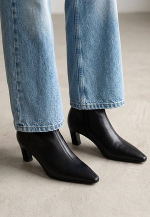 Martinelli, VOGUERA - Botines bajos - black