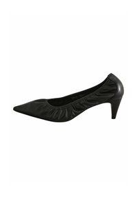 Schwarze Leder-Pumps mit hohen Absätzen, spitz zulaufender Zehenpartie, geraffter Textur am Öffnungsrand und schmalem Absatz. Einfaches und elegantes Design.