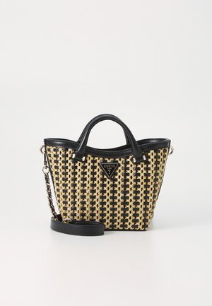 Mustmust must väike kott musta ja kuldse kudumisega, millel on struktureeritud kuju, kahekordse käepideme ja eemaldatava õla rihmaga ning silmapaistev logo detail.