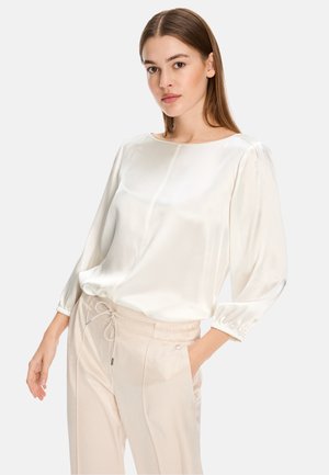 Blouse - off-white