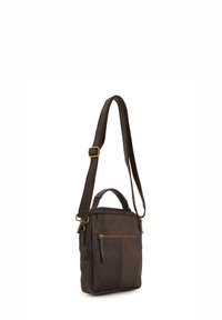 Brun læder crossbody taske med justerbar rem, top-håndtag, frontlomme med lynlås og glat overflade. Udstyret med hardware i guldfarve.