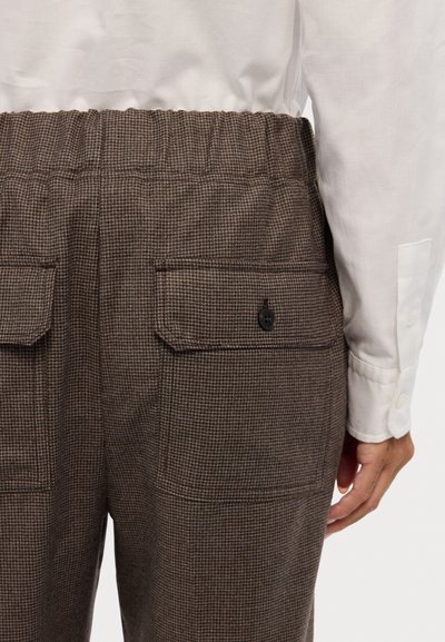 WEEKEND MaxMara HATELEY - Hlače - marrone scuro