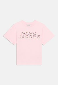 Δεν επιλέχθηκε, pink