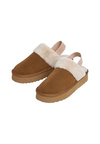 Braune Wildleder-Slipper mit einem cremefarbenen Fellkragen und Gummisohle, ausgestattet mit einem beigen Riemen auf der Rückseite, der geprägtes Branding aufweist.