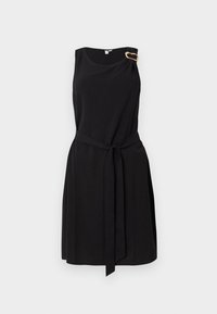 Robe noire sans manches avec un détail de nœud sur le côté. Fabriquée en tissu doux, présentant une taille ajustée et une jupe évasée. Texture lisse et design simple.