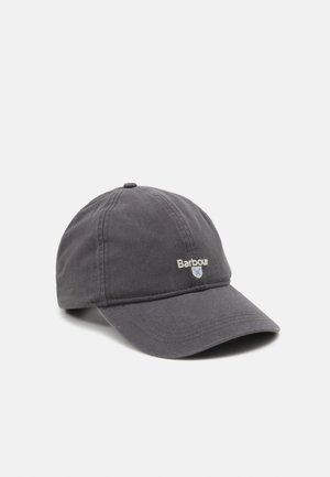 Casquette de baseball grise foncée à six panneaux avec une visière incurvée et le logo Barbour brodé au centre à l'avant.