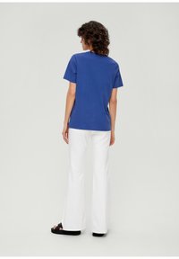 s.Oliver MIT FRONTPRINT - T-shirt z nadrukiem