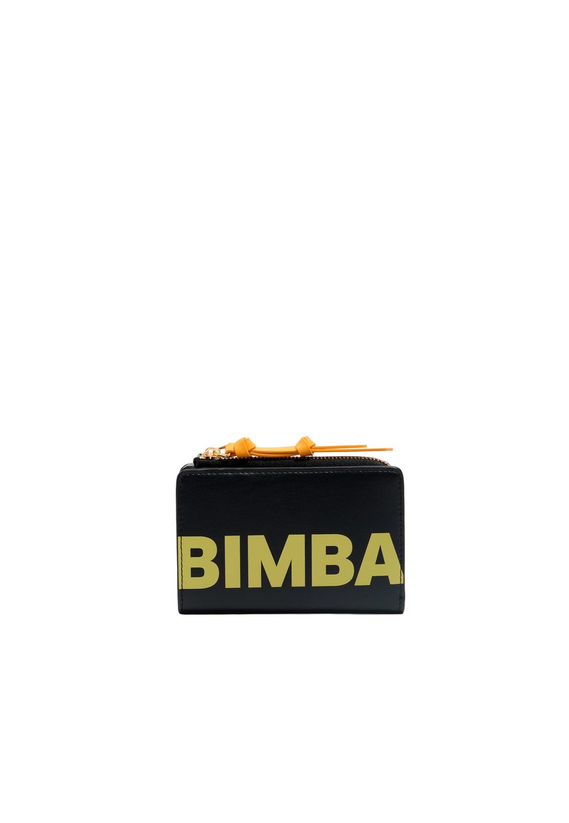 Cartera rectangular negra hecha de material texturizado, con llamativas letras amarillas "BIMBA" y tiradores de cremallera naranjas.