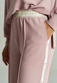 B by Ted Baker WIDE LEG JOGGERS - Tepláky - pink