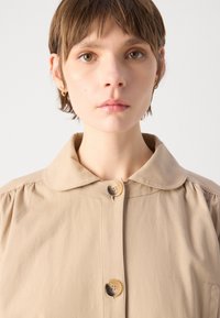 Lollys Laundry Cappotto classico - ecru