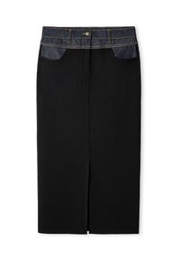 Zwarte denim rok met een donkerblauwe denim tailleband, gouden stiksels en een voorkant met een split. Voorzien van zijzakken voor gemak.
