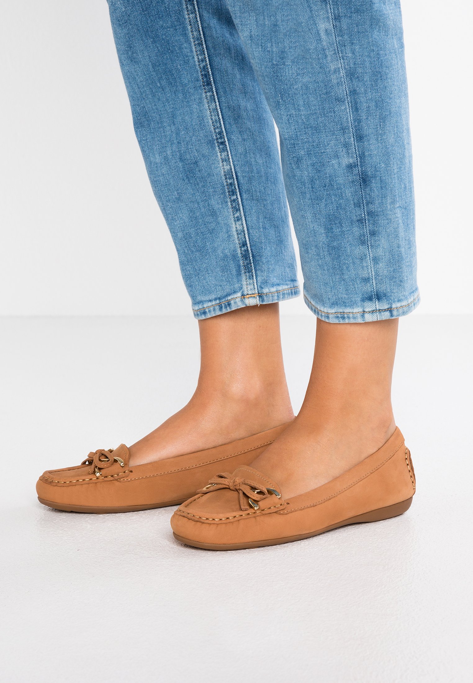 cally carvela comfort