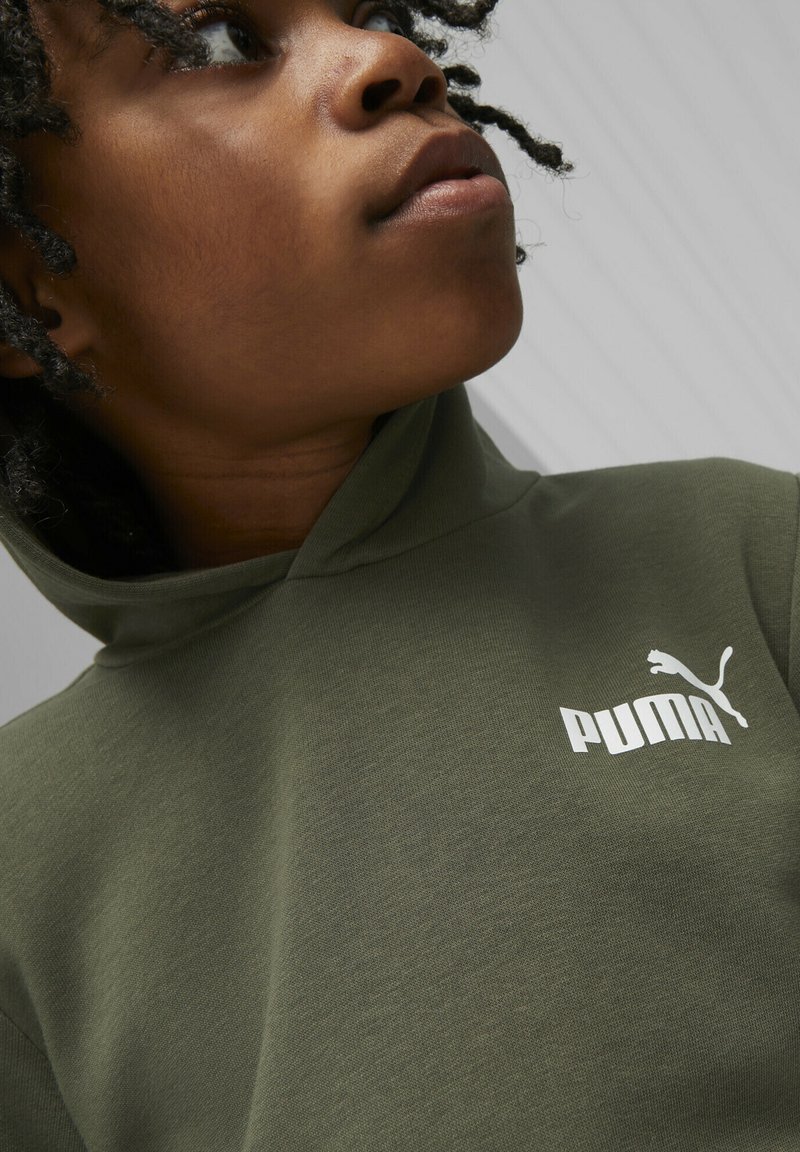 Puma UNISEX ESSENTIALS TAPE CAMO - Hoodie - green moss/green - Zalando.de